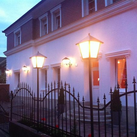 Peron Panzió Bed & Breakfast Debrecen Bagian luar foto